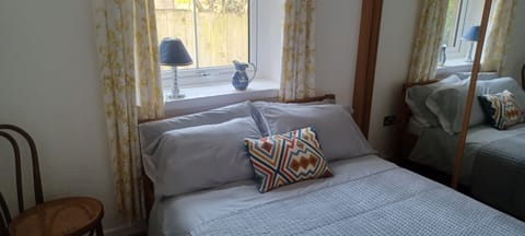 Bright Double Bedroom with built-in wardrobe