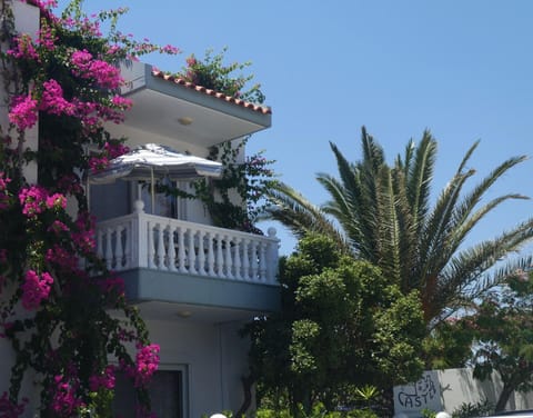 Balcony of apartment 1F1