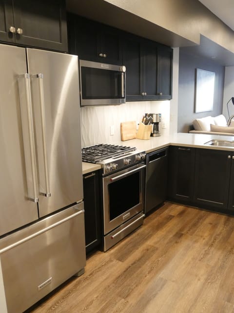 Brand new suite of professional Kitchenaid appliances in Stainless Steel 