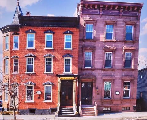 Lander Stewart Mansion