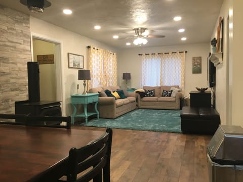 Living/dining room