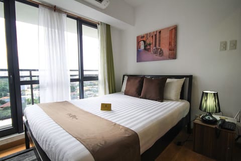 1-BR Superior in Makati @ Milano 1107A