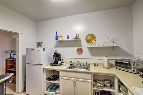 Kitchenette | Drip & Keurig Coffee Makers | Gas Stove | Toaster Oven