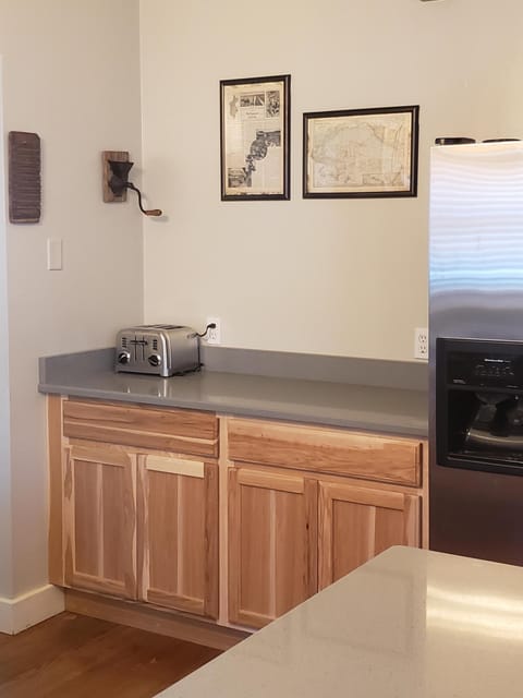 Perfect counter for buffet service