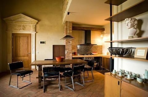 TUSCANY FOREVER  3 BEDROOMS, 2 BATHROOMS ,SWIMMING POOLS TERRACE TENNIS .TUSCANY FOREVER Boutique holiday rental .