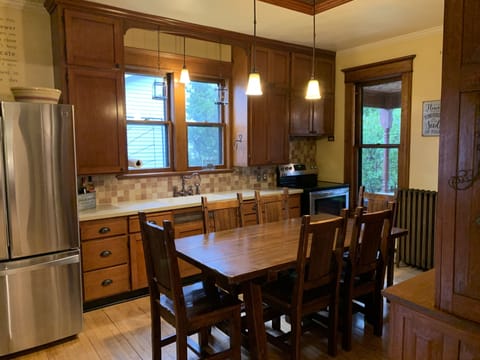 Kitchen with seating for 6
