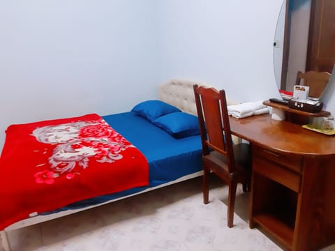 Queen bed room for two people