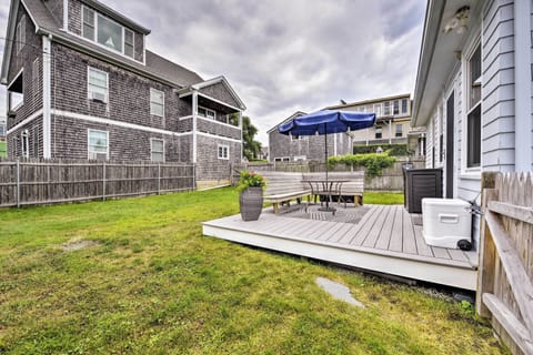 Middletown Vacation Rental | 2BR | 1BA | 800 Sq Ft | 4 Steps Required
