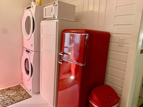 Laundry/Microwave/Fridge
