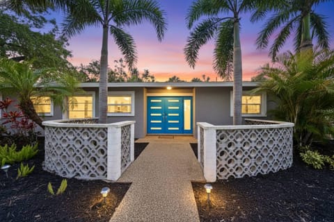 Right this way to your next vacation!