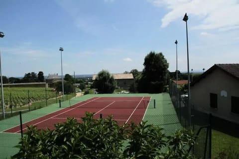 Sport court