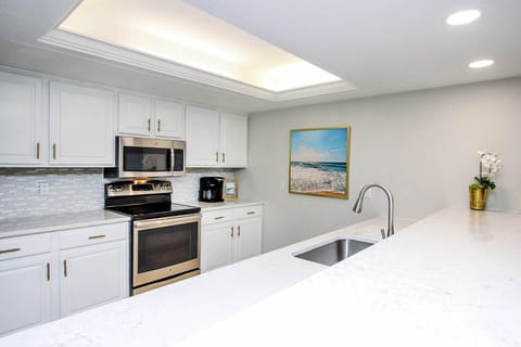 18 Sunset Captiva Kitchen
