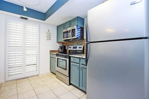 Sunset Captiva 16 Kitchen