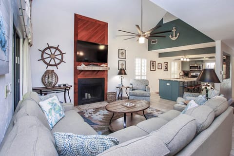 Sunset Captiva 16 Living Room