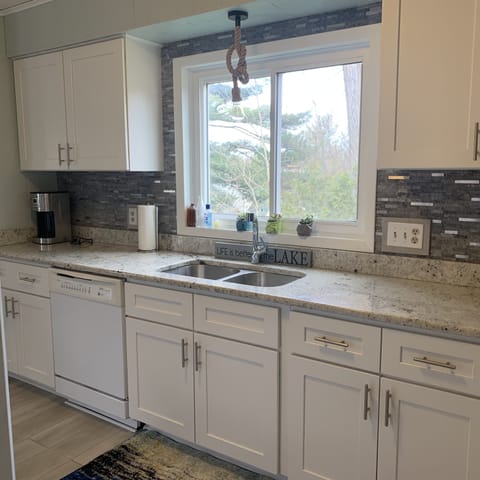 Beautiful updated kitchen with granite counter top