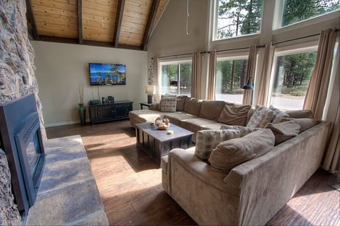 Main Level- Living Room