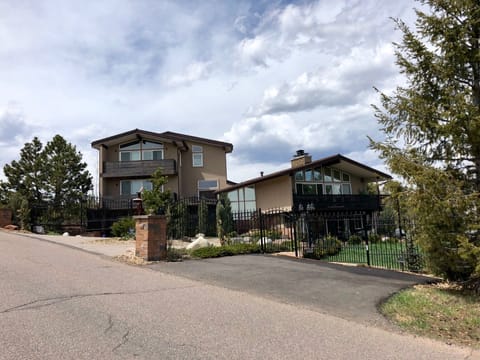 Lookout Mountain Lodge & Chalet