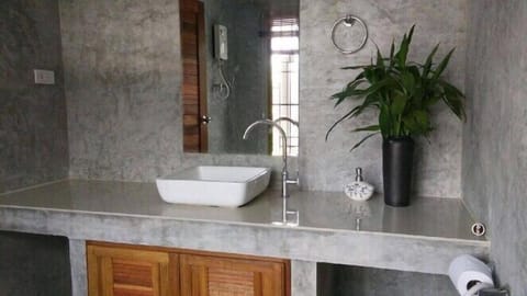 Boutique Townhouse 15 Minutes To Town