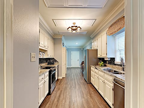 Kitchen with all the fixin's