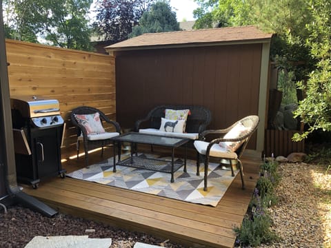 Private Lounge Area With Grill