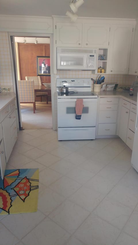 Kitchen to formal dining, oven