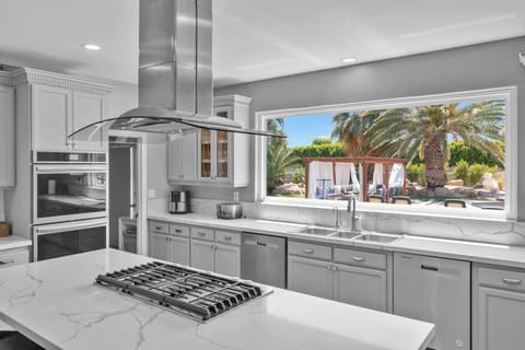 Cook with a View – Paradise Right Outside the Window