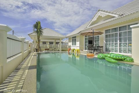 Baan Praramhok Pool Villa SHR072