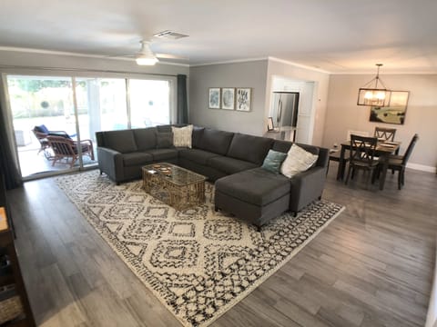 Large open floor plan living room.