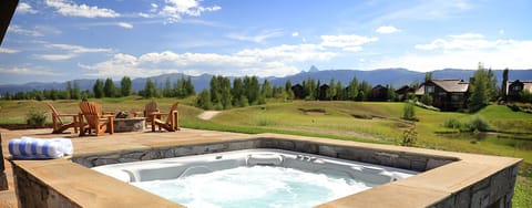 Saltwater Hot Tub w/ Teton Views