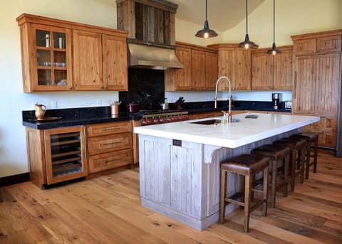 Kitchen - Wolf/Subzero Appliances