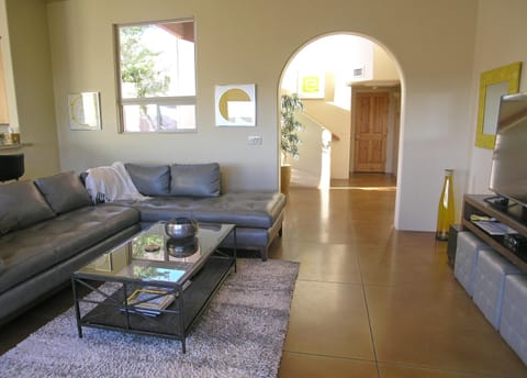 SKY LIGHT: Great Room