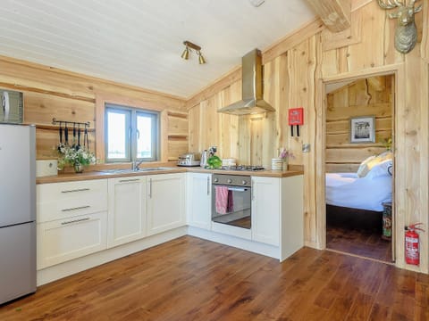 Kitchen | Kingfisher Cabin, Croft, near Skegness