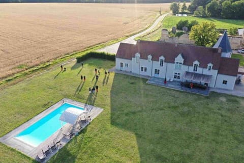 Vue du ciel
La demeure de Bizard sous toutes ses faces