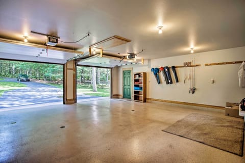 Parking | Heated Garage (2 Vehicles)