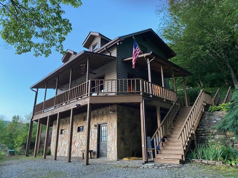 View of house from driveway