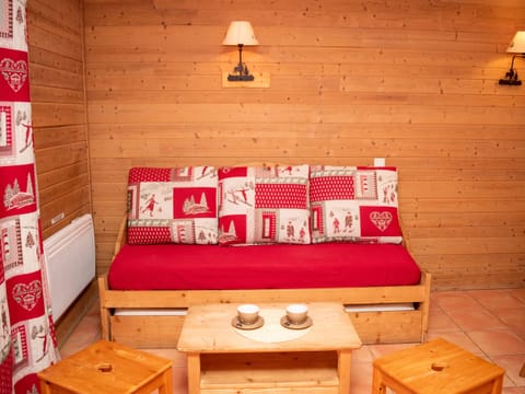 3-room apartment, sleeps 8, balcony, parking Apartment in Uvernet-Fours