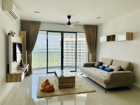 Huge Living Room with Modern Design, Sea View and Pool View and 55" Smart TV