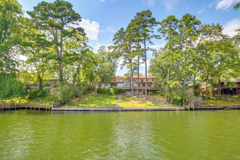 Hot Springs Vacation Rental | 3BR | 2.5BA | Step to Enter | 2,500 Sq Ft