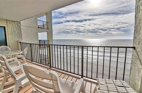 Oceanfront balcony, accessible off the kitchen, living room and master bedroom!