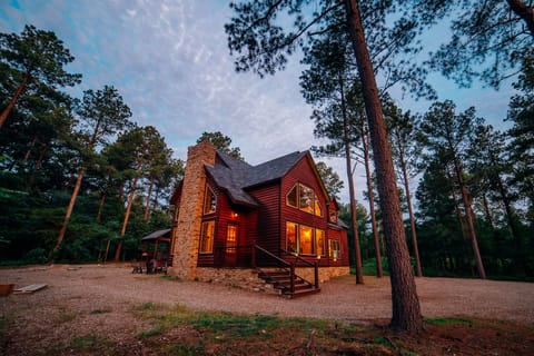The Beauty in the Oklahoma sky, is the best escape for your Beavers Bend Vacation