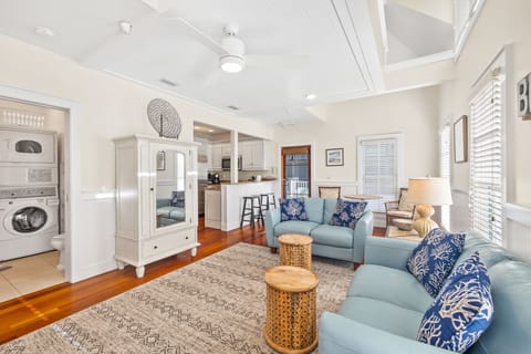 Located directly across the street from the Barbados Pool, and a 3 minute walk from both the beach and town center.