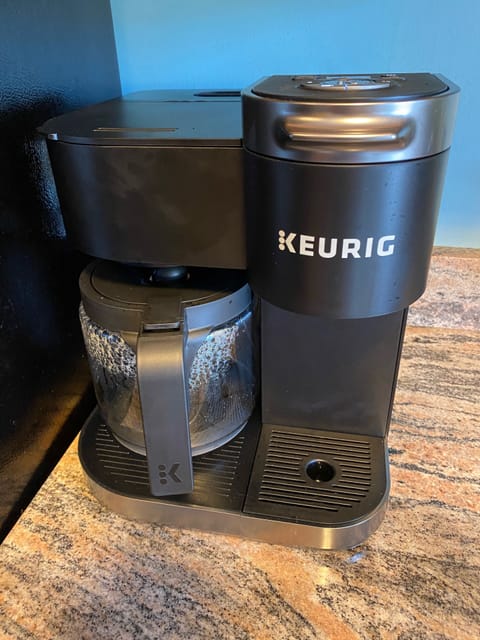 New... Keurig Duo coffee maker, 10/2021