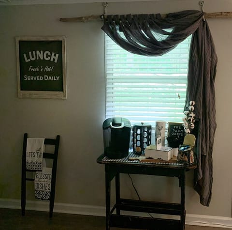 Coffee bar, with complimentary coffee, sweeteners and creamer