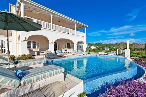 A charming Blue Sky Luxury villa