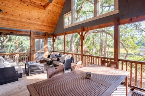 Screened in Porch