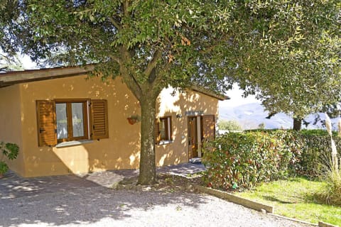 Main entrance and outdoor view