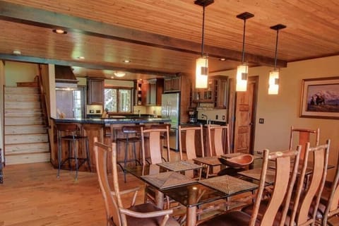 Dining room & Kitchen