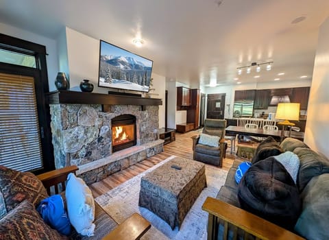 Cozy Living Area with Fireplace and TV