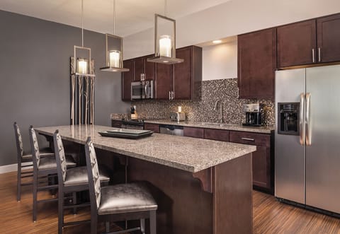 Park_20City_20CW_20Pres_20IN_20017