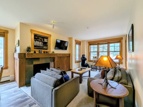 Attractive Colorado mountain vacation condo!